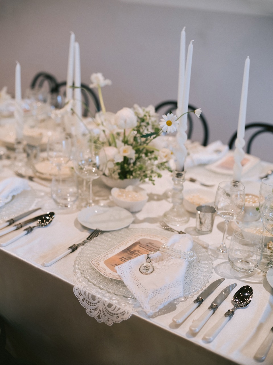 SneakpeeksV&L_546 Large