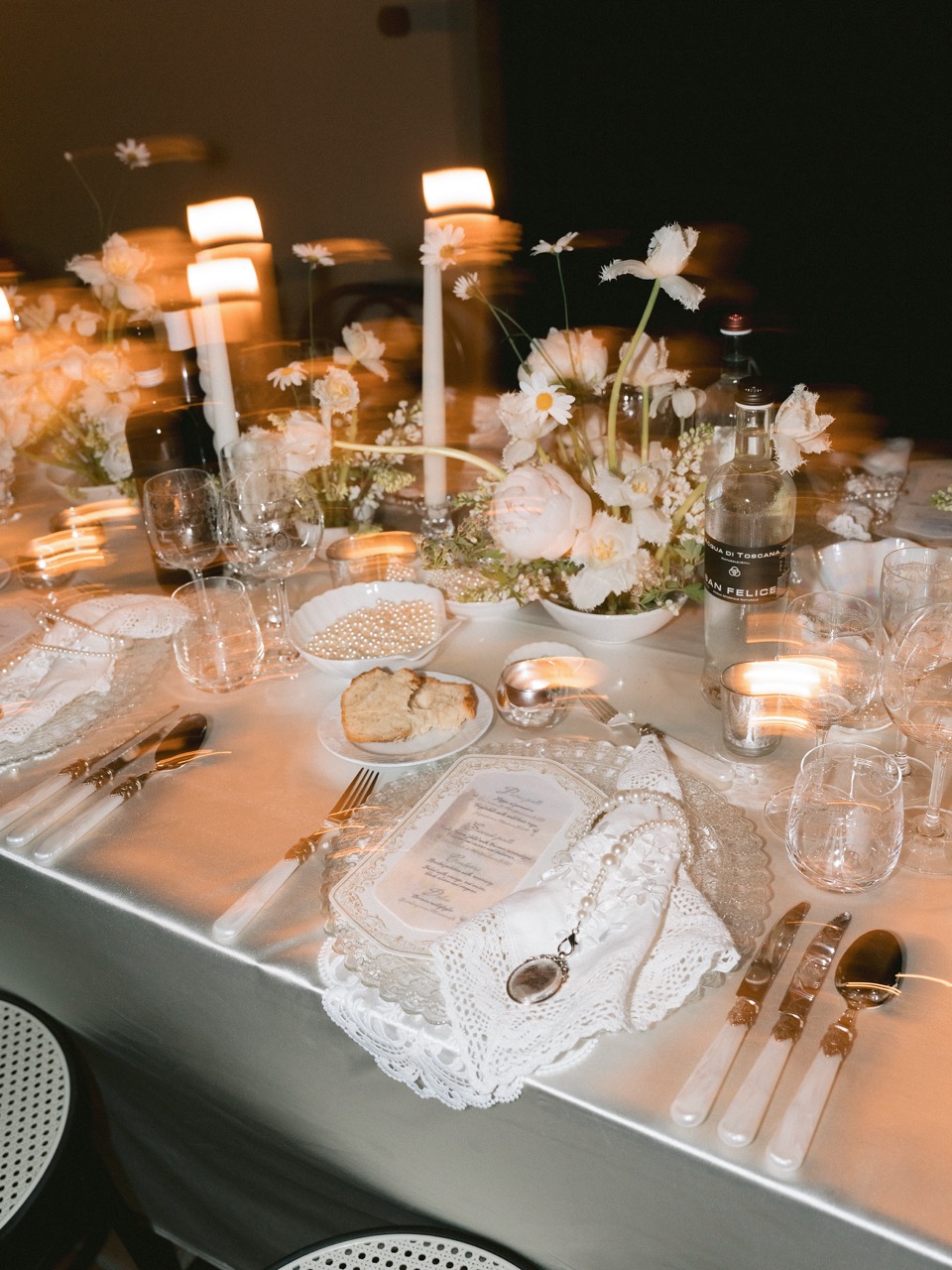 SneakpeeksV&L_568 Large